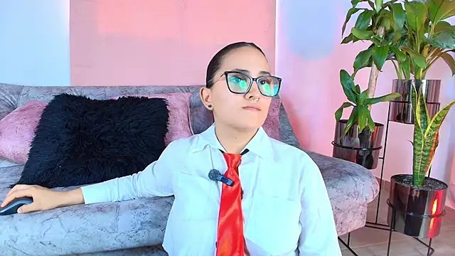 Jules n Gia online show from 27, 9, 2025