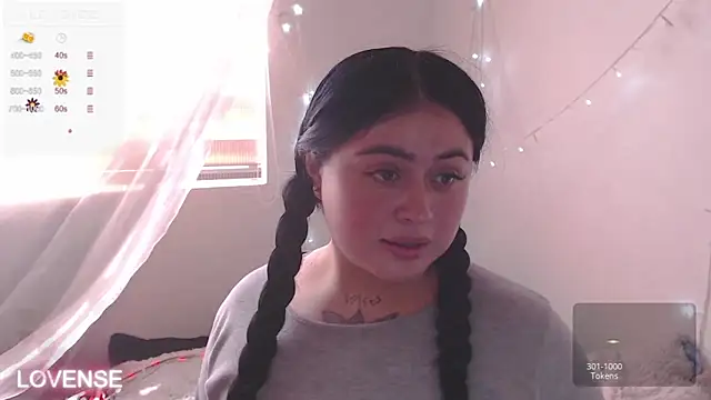 Snapshot of PamelaDoouce chatting on 8, 1, 2025 PamelaDoouce online show from 8, 1, 2025