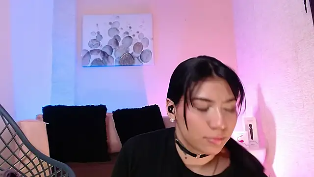 Snapshot of AshleyJones03 chatting on 3, 12, 2024 AshleyJones03 online show from 3, 12, 2024