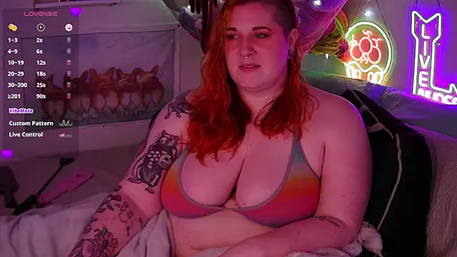 Snapshot of opalreigning chatting on 28, 4, 2026 opalreigning online show from 28, 4, 2026