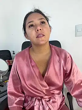 AriannaTorres online show from 28, 4, 2026