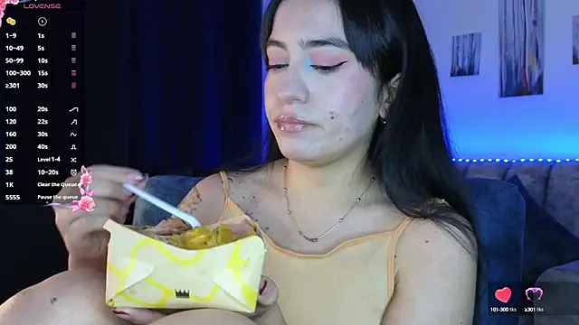 ZaraDames  online show from 15, 10, 2025