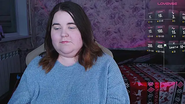 Estelle Hicks online show from 11, 11, 2025