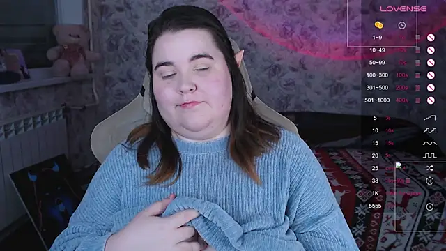 Estelle Hicks online show from 19, 12, 2025