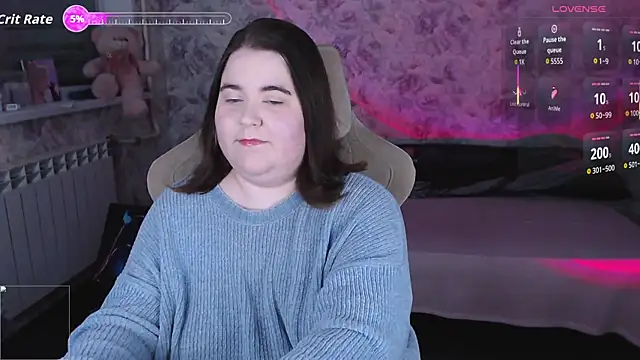 Estelle Hicks online show from 7, 4, 2026