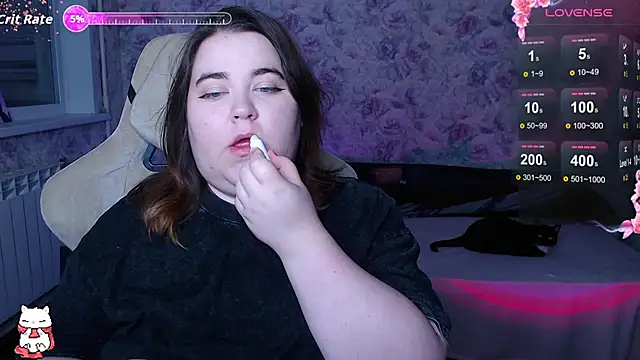 Estelle Hicks online show from 19, 9, 2025