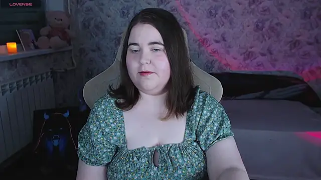 Estelle Hicks online show from 28, 5, 2026