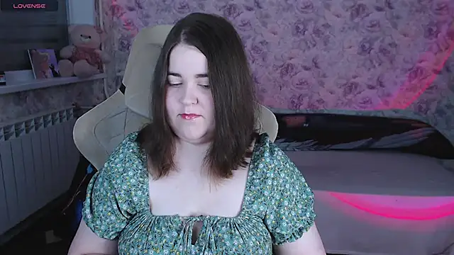 Estelle Hicks online show from 14, 5, 2026