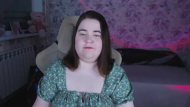 Estelle Hicks online show from 23, 4, 2026