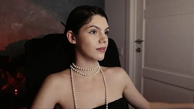 mistress  rochelle online show from 5, 3, 2025