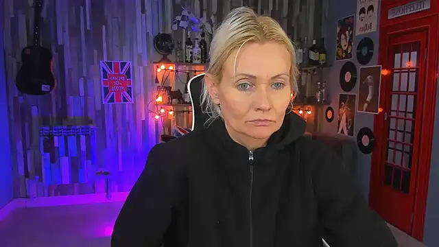 LilithLevite online show from 1, 2, 2025