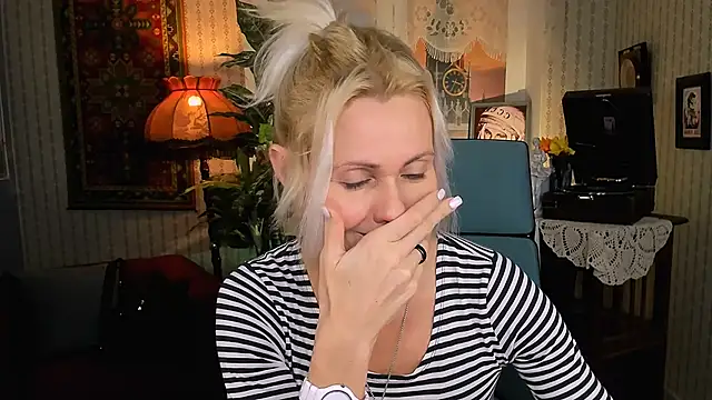 LilithLevite online show from 3, 2, 2025