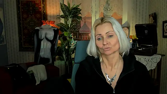 LilithLevite online show from 8, 2, 2025