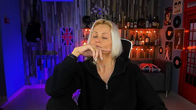 LilithLevite online show from 10, 2, 2025