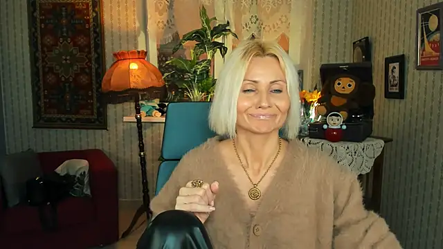 LilithLevite online show from 5, 3, 2025