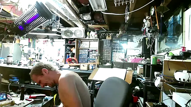 mrwinsalot88 online show from 4, 10, 2025