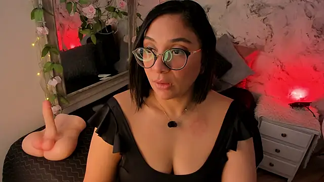 Snapshot of Bella_desi_ chatting on 4, 6, 2026 Bella desi online show from 4, 6, 2026