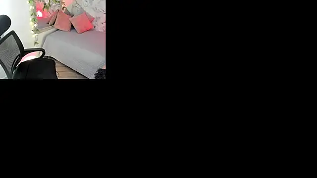 Snapshot of Bella_desi_ chatting on 2, 6, 2026 Bella desi online show from 2, 6, 2026