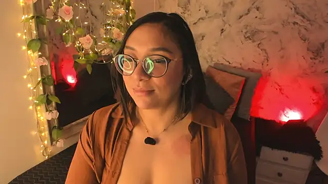 Snapshot of Bella_desi_ chatting on 7, 6, 2026 Bella desi online show from 7, 6, 2026