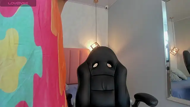 Snapshot of SUNNYCYRUS chatting on 24, 9, 2025 SUNNYCYRUS online show from 24, 9, 2025