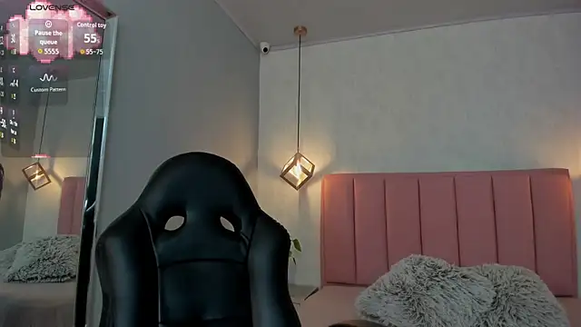 Snapshot of SUNNYCYRUS chatting on 30, 9, 2025 SUNNYCYRUS online show from 30, 9, 2025