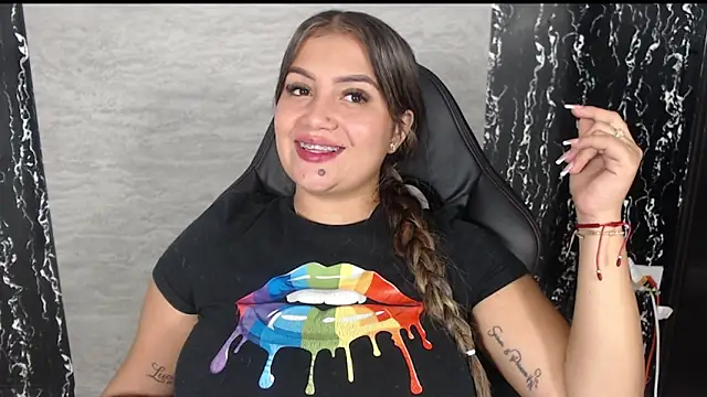 evelin 999  online show from 10, 9, 2025