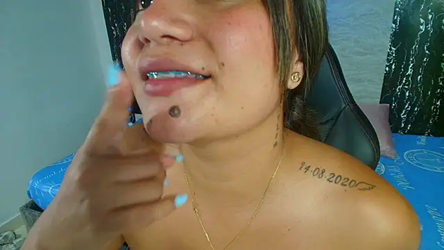 evelin 999  online show from 8, 11, 2025