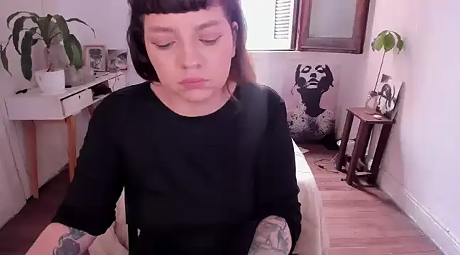 sophia goth online show from 28, 1, 2025