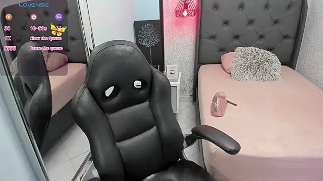 SUZETMONACO online show from 24, 2, 2026