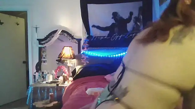 nikkiigees713 online show from 9, 1, 2025