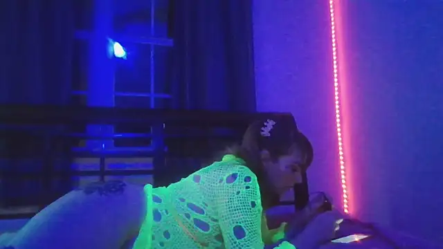 nikkiigees713 online show from 22, 12, 2024