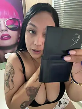 marta201 alfaro online show from 24, 2, 2025