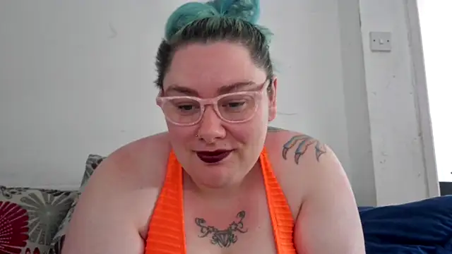 Bustycurves online show from 30, 6, 2026