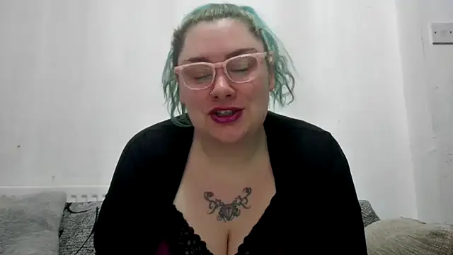 Bustycurves online show from 15, 3, 2026