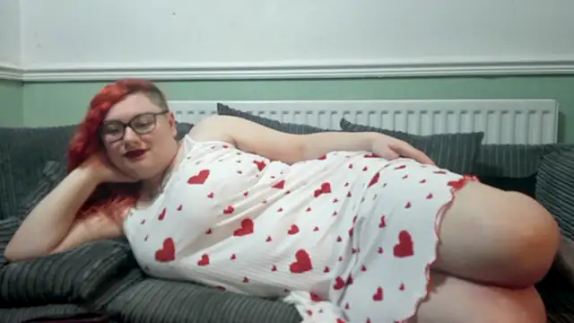 Bustycurves online show from 14, 2, 2025