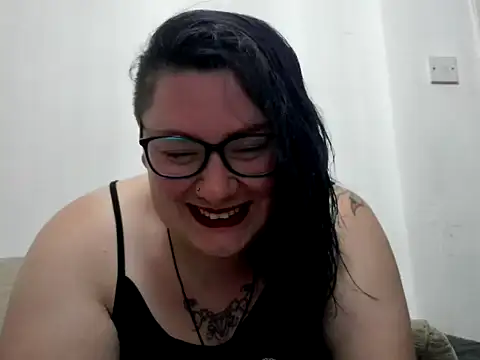 Bustycurves online show from 17, 9, 2025