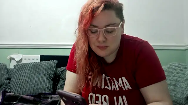 Bustycurves online show from 1, 3, 2025