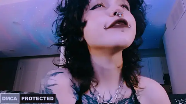 NaughtyLittleFox online show from 4, 5, 2026