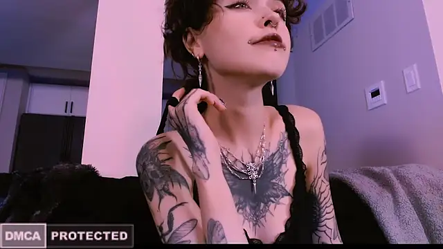 NaughtyLittleFox online show from 15, 9, 2025