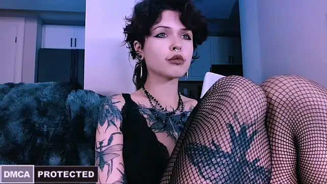 NaughtyLittleFox online show from 6, 11, 2025