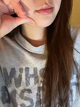 minmin2kk5 online show from 10, 7, 2026