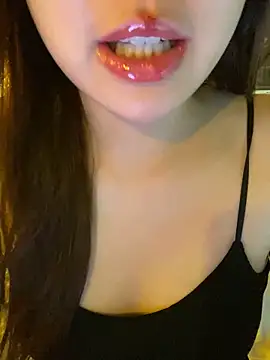 minmin2kk5 online show from 14, 4, 2026