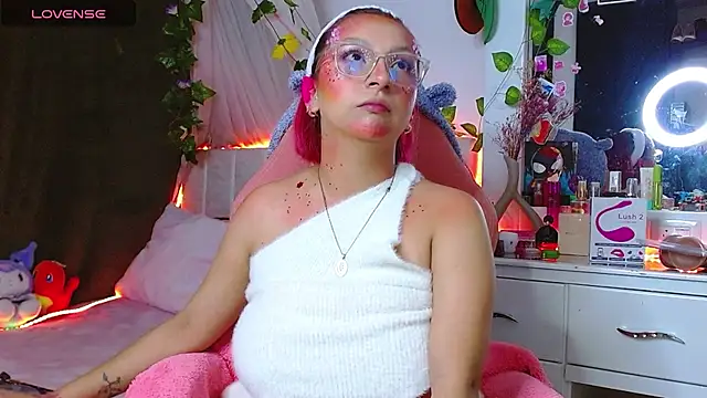 Littlerouse  online show from 1, 11, 2025