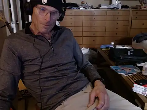Richard Dixon online show from 5, 1, 2025