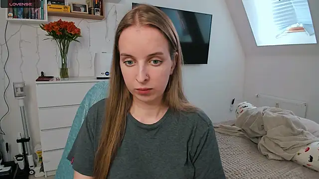 violet blue eyes online show from 9, 4, 2026