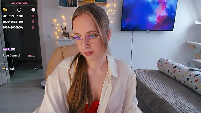 violet blue eyes online show from 6, 2, 2026