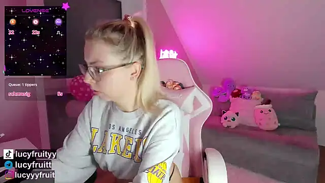 Livewithlucy online show from 7, 11, 2025