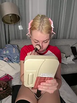 Livewithlucy online show from 16, 2, 2026