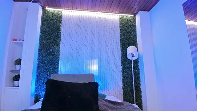 violet scott online show from 13, 9, 2025