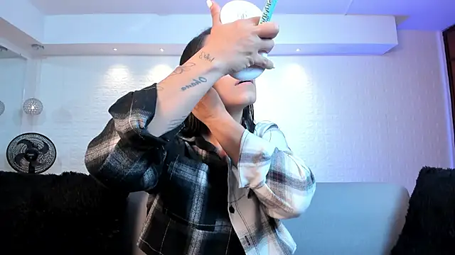 violet scott online show from 29, 10, 2025